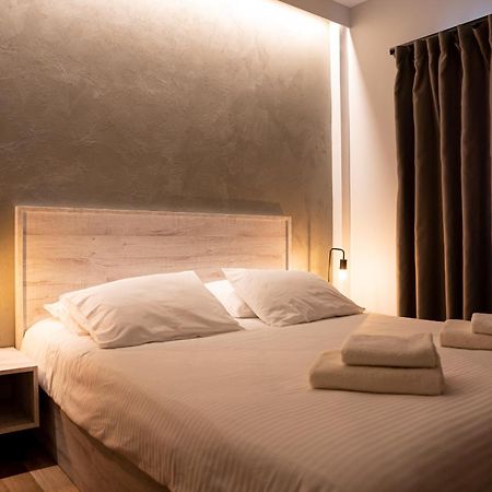 Centralviewsuites Nea Moudania Bagian luar foto