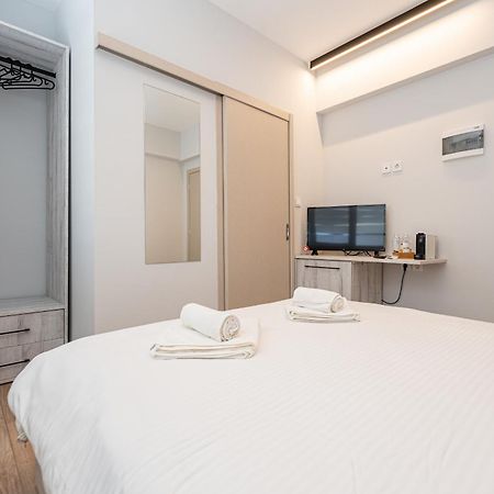 Centralviewsuites Nea Moudania Bagian luar foto