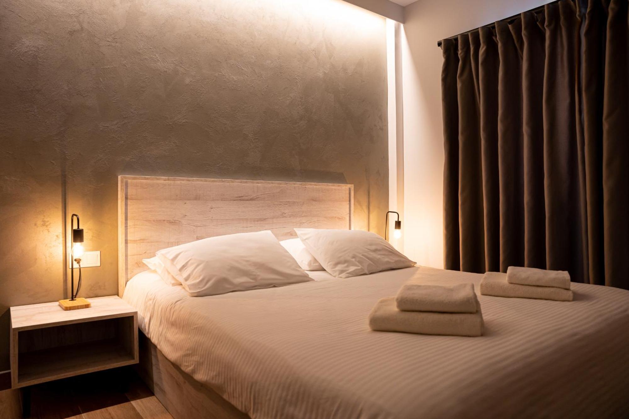 Centralviewsuites Nea Moudania Bagian luar foto