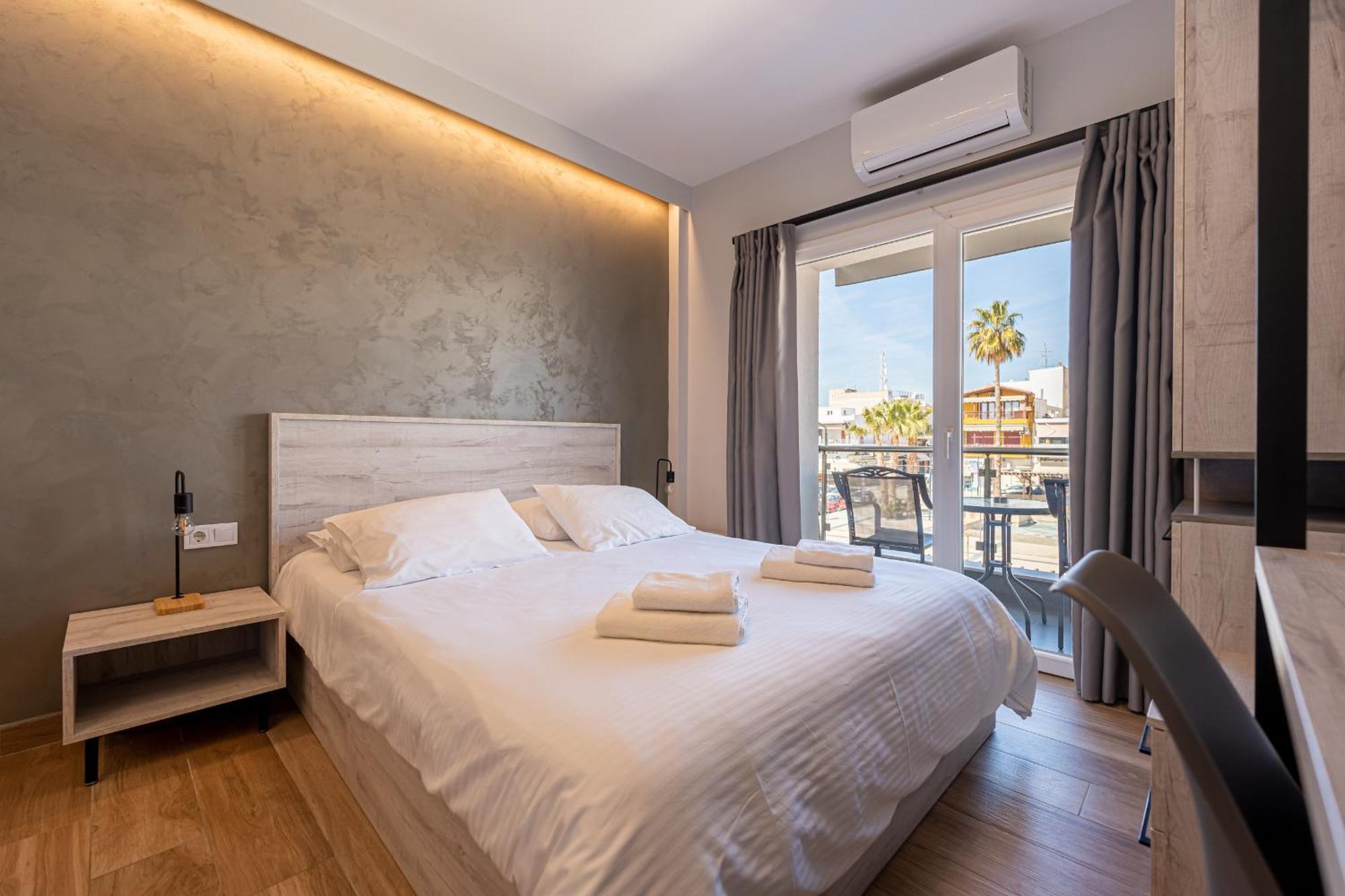 Centralviewsuites Nea Moudania Bagian luar foto