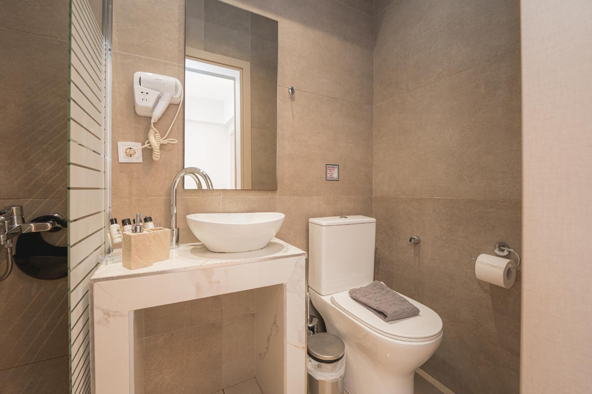 Centralviewsuites Nea Moudania Bagian luar foto