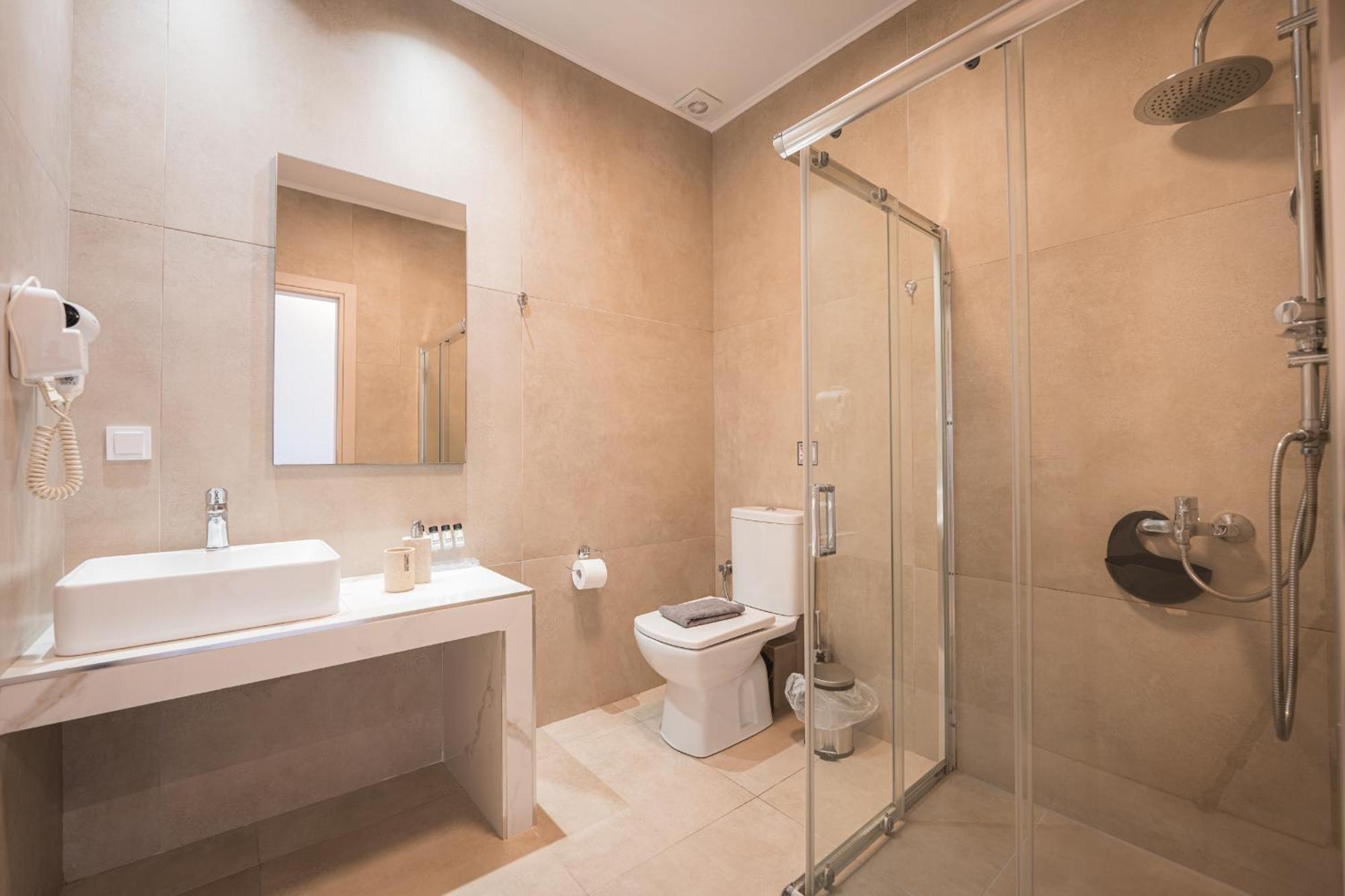Centralviewsuites Nea Moudania Bagian luar foto
