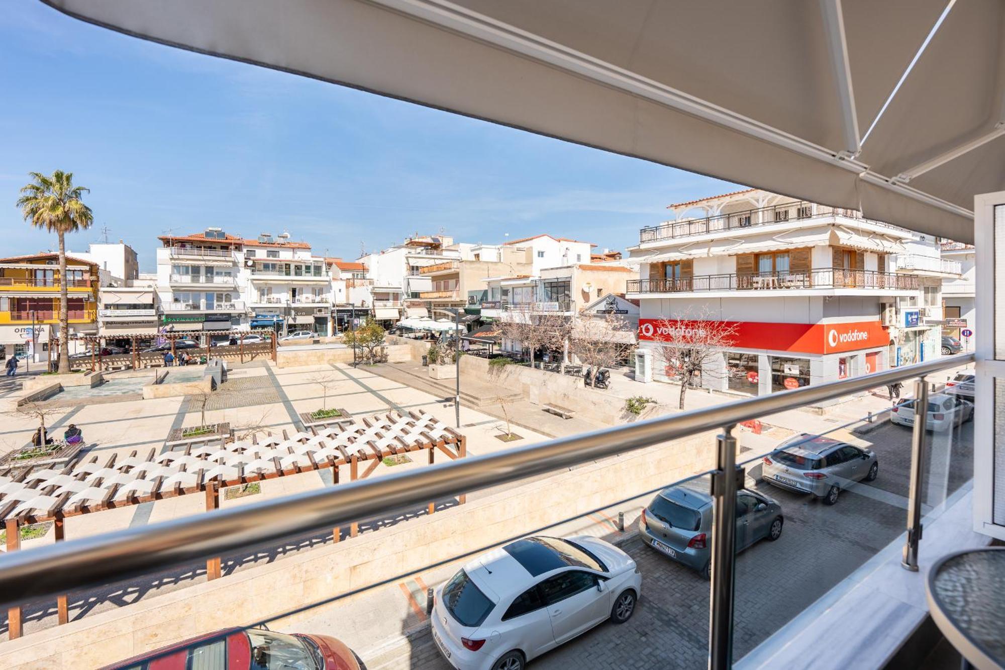 Centralviewsuites Nea Moudania Bagian luar foto