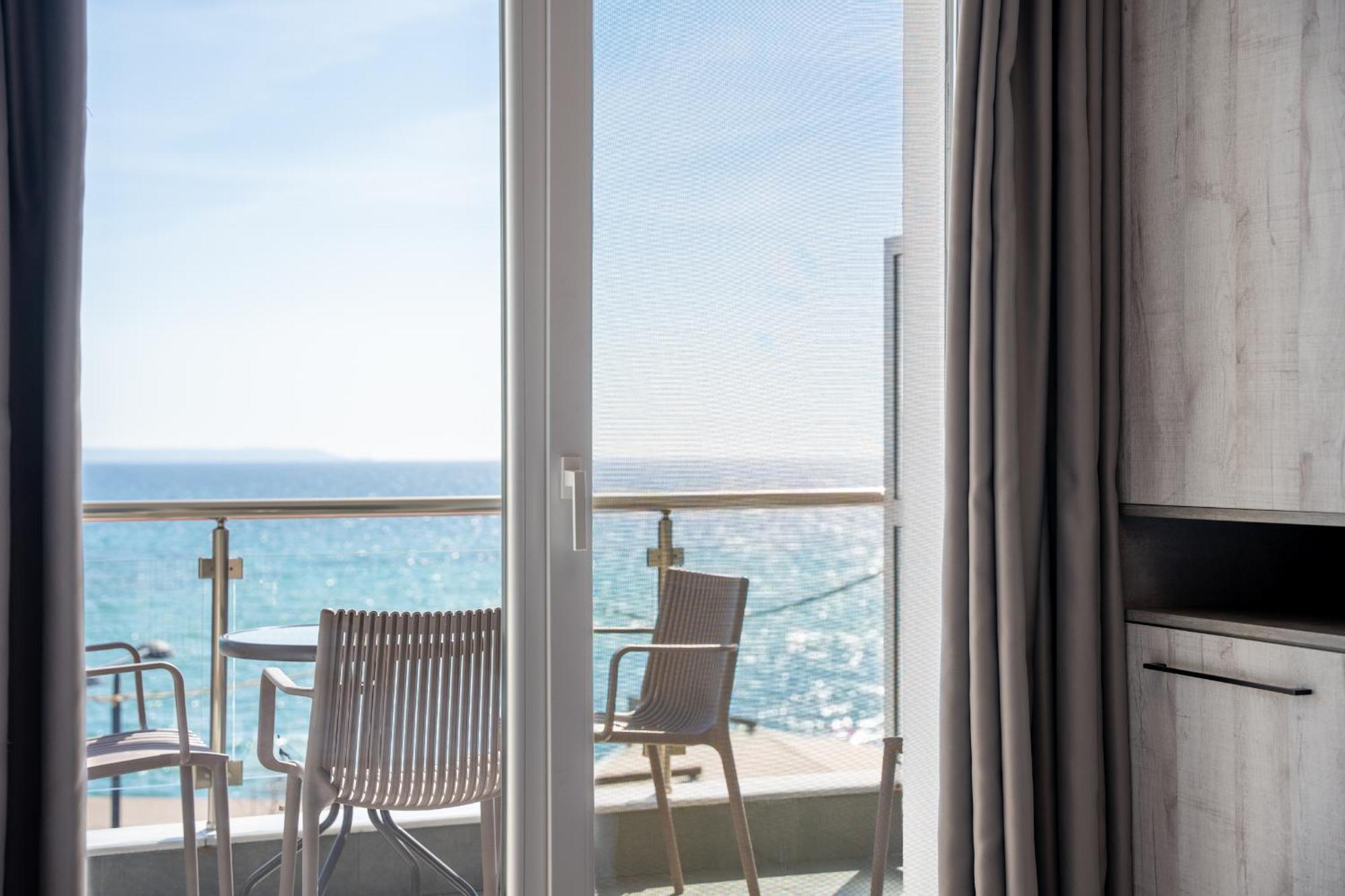 Centralviewsuites Nea Moudania Bagian luar foto