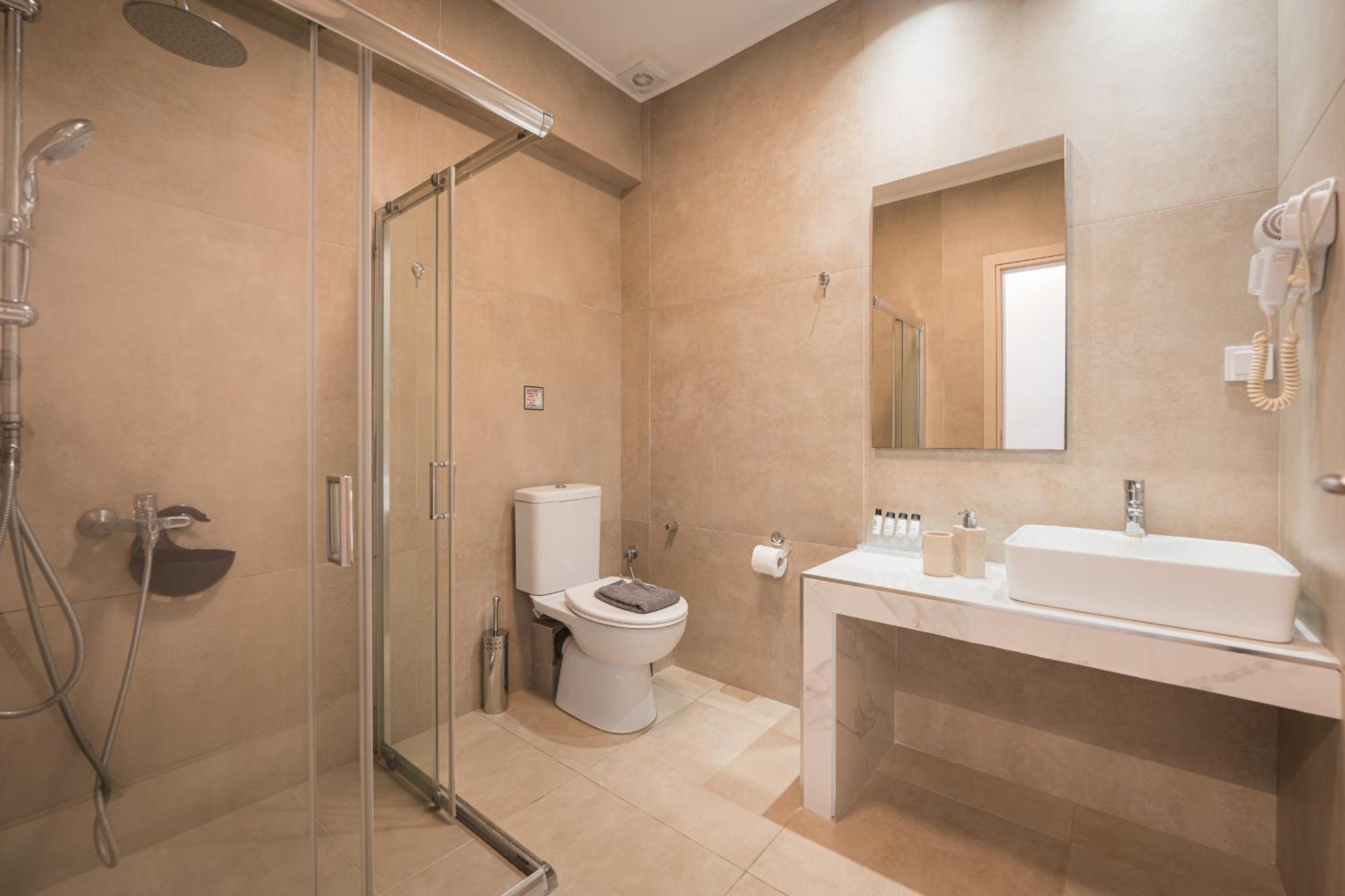 Centralviewsuites Nea Moudania Bagian luar foto